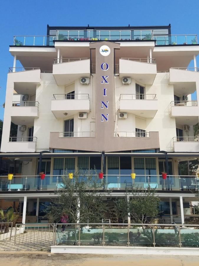 Vila Oxinn Kryemëdhej 외부 사진