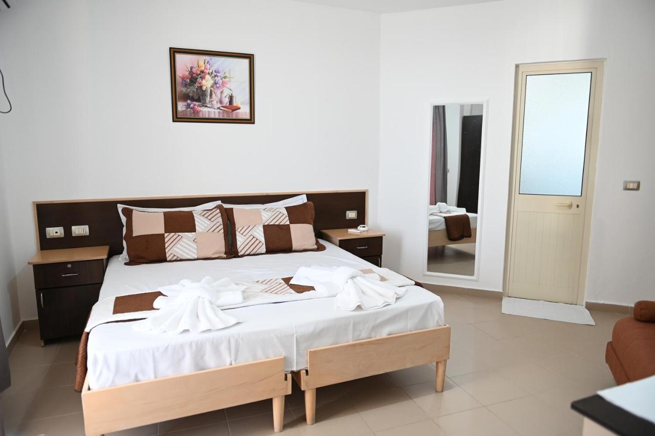 Vila Oxinn Kryemëdhej 외부 사진
