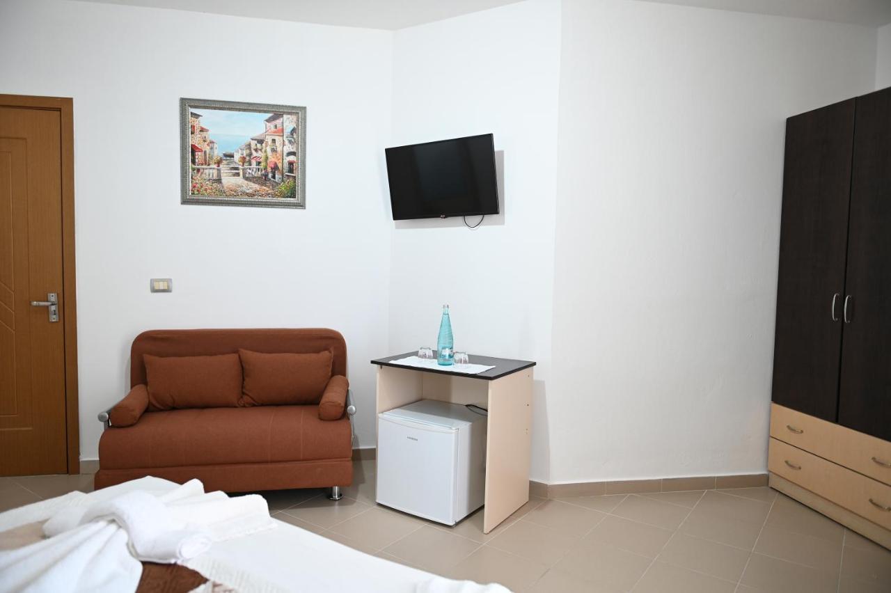 Vila Oxinn Kryemëdhej 외부 사진